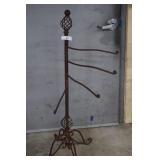 Vintage Style Wrought Iron Floor Standing Towel