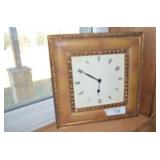 Small Wall Clock.  Untested - no battery