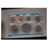 1974 Unc. Coin Set w/Eisenhower Dollar&Two Pennies