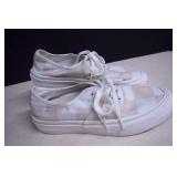 Vans Sneakers Size Men's 7 & Ladies 8.5,Like New