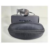 LIKE NEW Oakley Black Sunglasses w/ Case