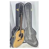 COLLECT Gibson Maestro Acoustic Guitar in Case