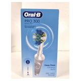 NEW Oral B Pro 300 Vitality Rechargable Toothbrush