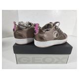 NEW Geox Respira Ivory-Pearl Suede (Size 10 USA)
