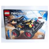 NIB LEGO Technic Monster Jam Grave Digger (42219)