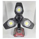 GUC Motomaster Aluminum 3 Blade Tripod Work Light