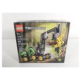 NIB Lego Technic JohnDeer Harvester 117PC Mini Set