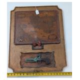 Ischia Aenaria Pistol Wall Hanger 20'x25'