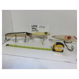 E Coopere Co. Heddon Giant- 1 big unk
