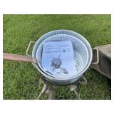 Bass pro propane, deep fryer, unused excellent con