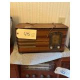 Vintage zenith a.m. Radio, wood case