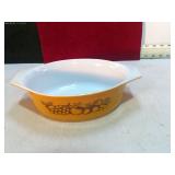 1.5Q PYREX OVAL CASSEROLE OLD ORCHARD