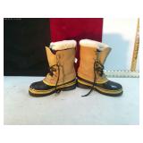 **SOREL BOOTS SIZE 9 WOMENS