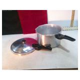 **VINT. PRESSURE COOKER COMPLETE