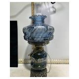 **FENTON STYLE ELECTRIC LAMP