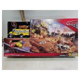 **DISNEY CARS SMASH & CRASH PLAY SET NIP