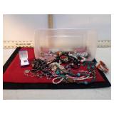 VINT. COSTUME JEWELRY