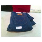 PAIR OF 36X30 MENS WRANGLER JEANS INSULATED NEW