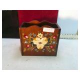 ROSEMALED MAGAZINE HOLDER