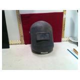 **WELDING HELMET