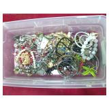 VINT. COSTUME JEWELRY