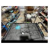 **2 METAL RACKS 1 FOR PLATES 1 FOR TOWELS