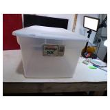 **58QT STORAGE TOTE W/ LID
