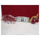 GLASS PAPERWEIGHTS UNICORN W/ GOLD COLORED HORN &