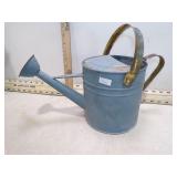 SM. METAL WATERING CAN