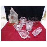 *LOT OF 7 PRETTY GLASSWARE ITEMS