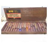 OLD DEVOE & RAYNOLDS WOOD ARTIST BOX W/ DIVIDERS &