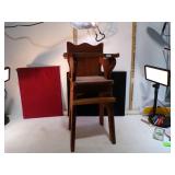 **WOODEN DOLL HIGHCHAIR