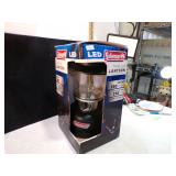**COLEMAN LED TWIN LANTERN