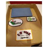 VINT. ADDRESS BOOK & 3 VINT. PATCHES