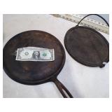 *2 ROUND CAST IRON PANS