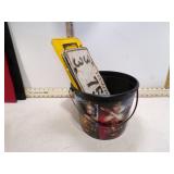 3 VINT. LICENSE PLATES IN WONDER WOMEN BUCKET