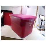 **73QT STERILITE TOTE W/ LID