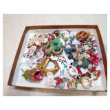 VINT CHRISTMAS PINS