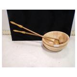 WOODEN SALAD BOWLS & SALT & PEPPER SHAKERS