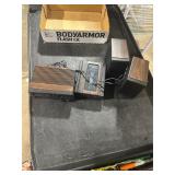 VINT AM/FM RADIO CASSETTE ALARM W/SPEAKERS