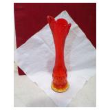 L.E. SMITH AMBERINA DIAMOND BUTT VASE GLOWS