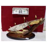 DECORATIVE POLAR BEAR KNIFE ON STAND