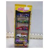 5 HOT WHEELS CARS NIP