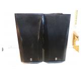 **2 YAMAHA NS-AP4400M SPEAKERS