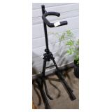 **METAL GUITAR STAND