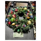 **WREATH W/ VINT CHRISTMAS ORNAMENTS