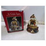 MUSICAL SNOW GLOBE