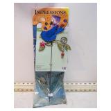 OUTDOOR FLAG & GARDEN STAKE T