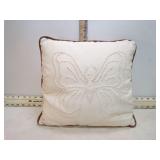 HAND CRAFTED PILLOW IN CANDLE WICK PATTERN