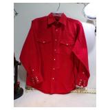 SIZE SM WESTERN PEARL SNAP SHIRT